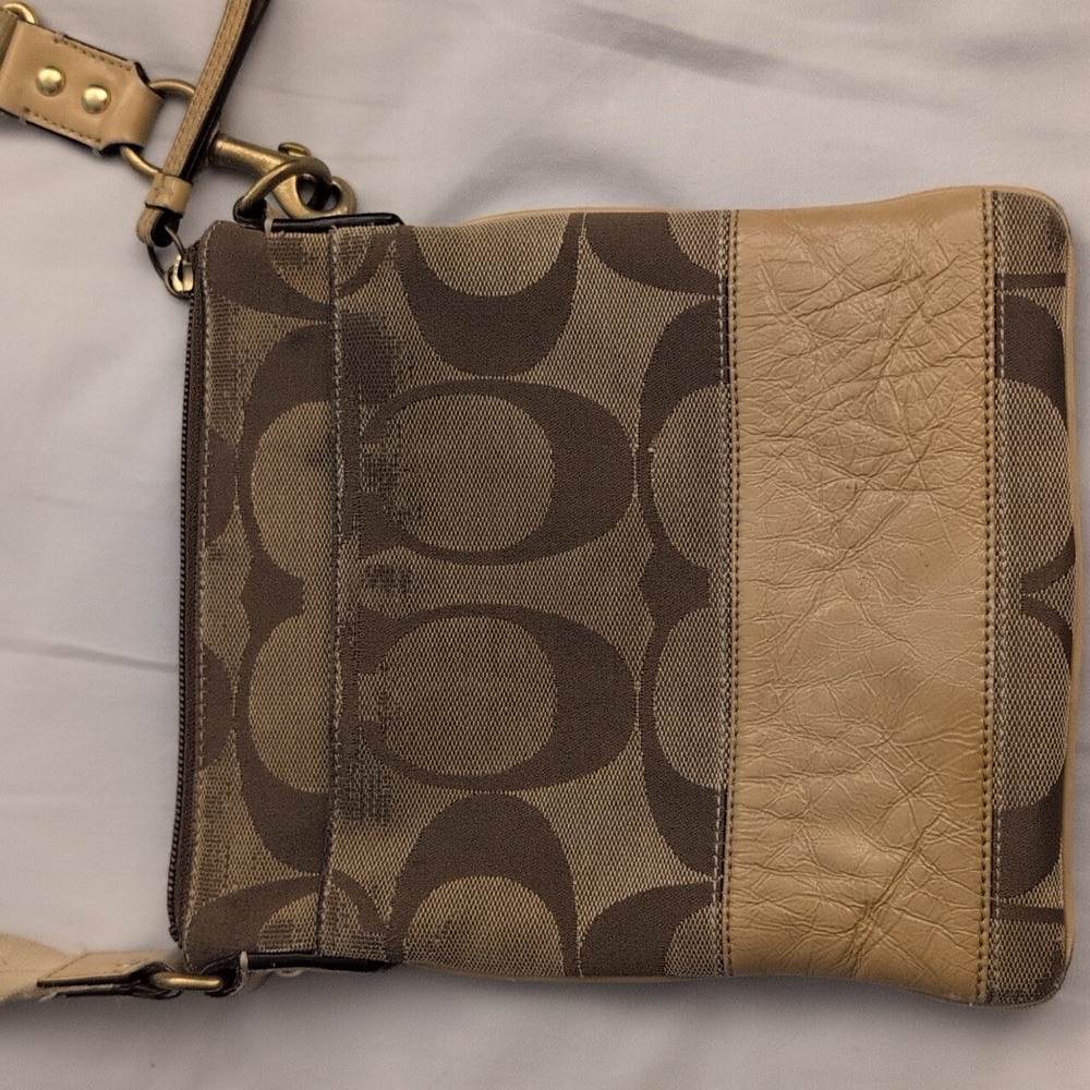 Coach Tan Crossbody Bag - Picture 7 of 10